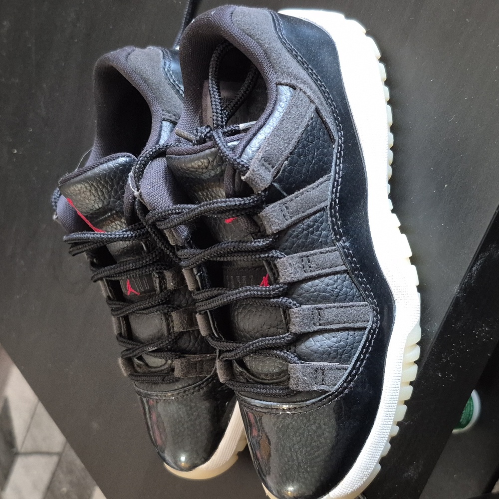 Jordan 11 72-10 size 13C